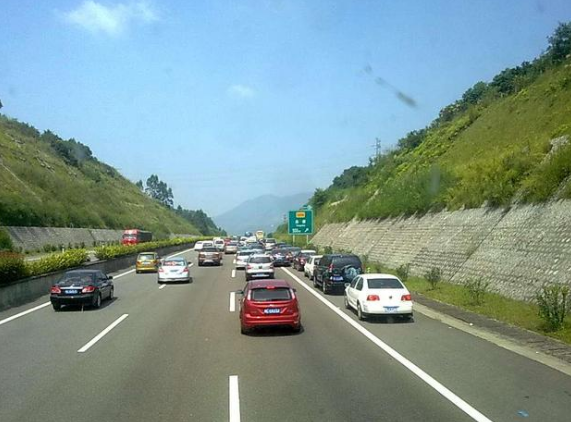 儿童节重庆中心城区这些路段易拥堵 带娃游玩请注意