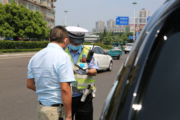 即日起至11月10日 重庆九龙坡警方最强措施开展道路交通安全百日整治行动